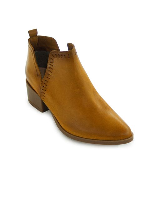 Botin-tacon-Mussi-Michaela