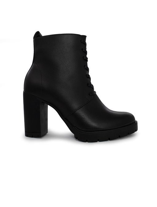 Botin-con-cordones-de-cuero-Lionetta